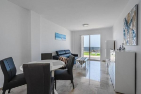 Ocean View Apartment with AC, Pool, Playa Arena PA05